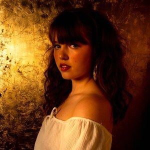 Meet your Posher, Dayna